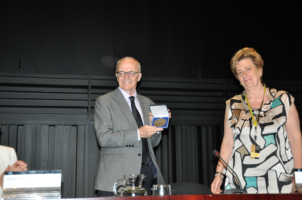 The 2004 Nobel Prize in Economics, D. Finn E. Kydland, in 2012 AEDEM Annual Meeting.